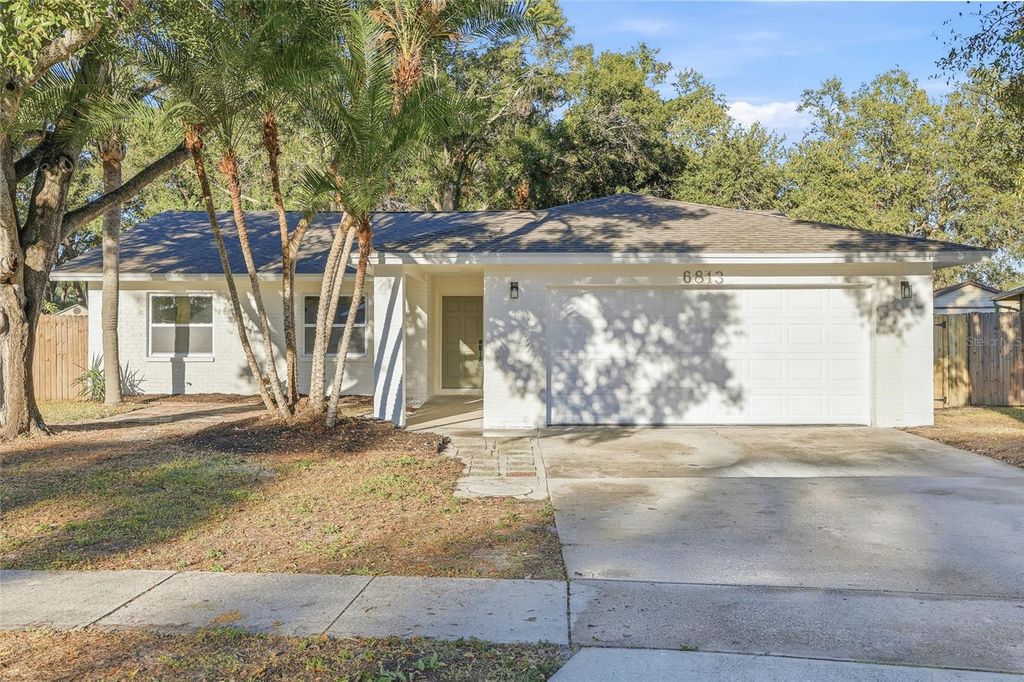 6813 CIRCLECREEK DRIVE, Pinellas Park, FL 33781