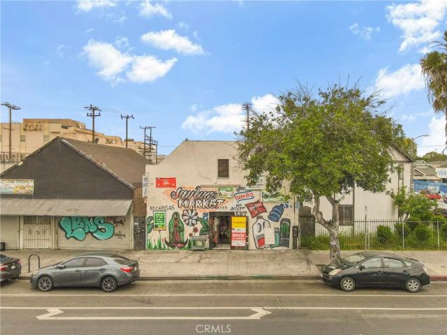 4355 Avalon, Los Angeles, CA 90011