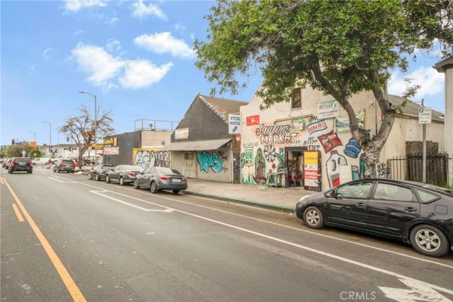 4355 Avalon, Los Angeles, CA 90011