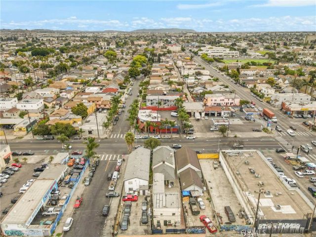 4355 Avalon, Los Angeles, CA 90011
