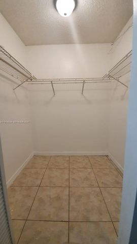 17021 N Bay Road 316, Sunny Isles Beach, FL 33160