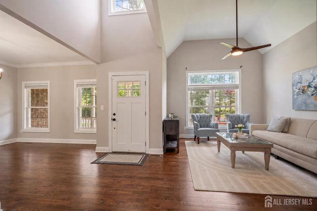 5 Devoes Lane, East Brunswick, NJ 08816