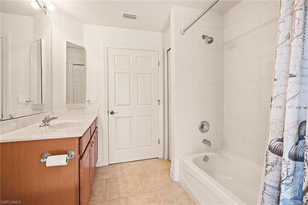 Image 16 of property listing at 5413 SW 24th PL, Cape Coral, FL 33914