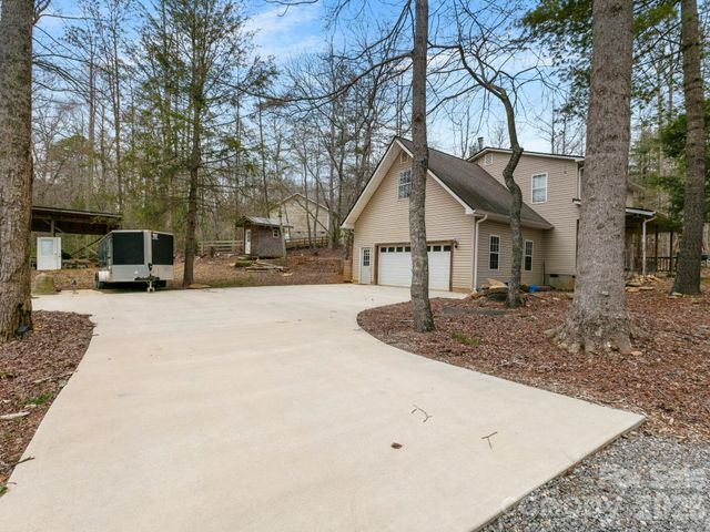 10 Bear Trail, Fairview, NC 28730