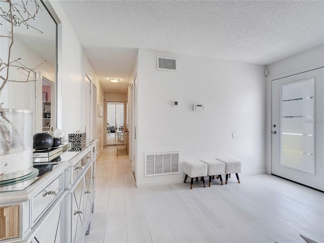 4754 LAKE SHORE DRIVE, St Cloud, FL 34772