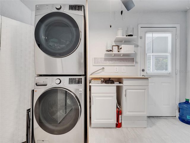 4754 LAKE SHORE DRIVE, St Cloud, FL 34772