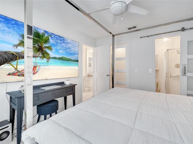 4754 LAKE SHORE DRIVE, St Cloud, FL 34772