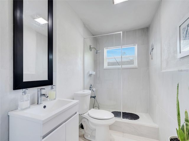 4754 LAKE SHORE DRIVE, St Cloud, FL 34772