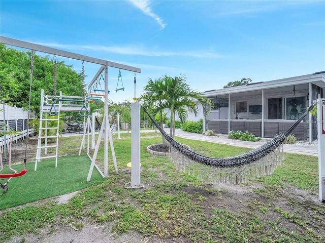 4754 LAKE SHORE DRIVE, St Cloud, FL 34772