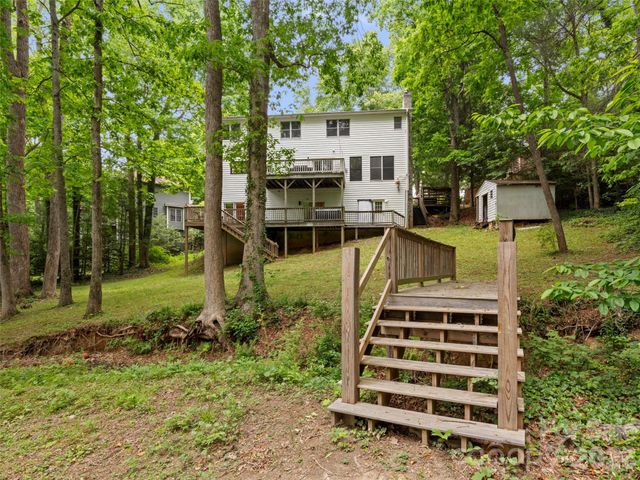 1130 New Castle Court, Asheville, NC 28803