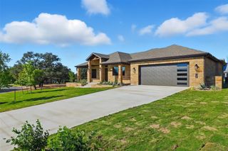 128 Broadgreen TRL, Kingsland, TX 78639