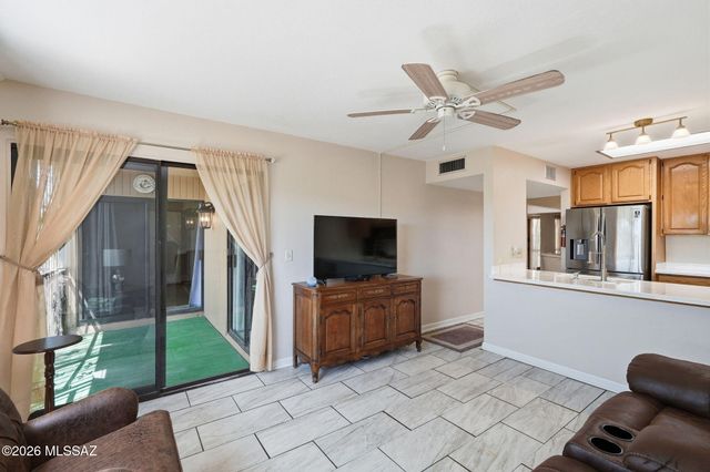 651 E Camino Lujosa, Tucson, AZ 85704