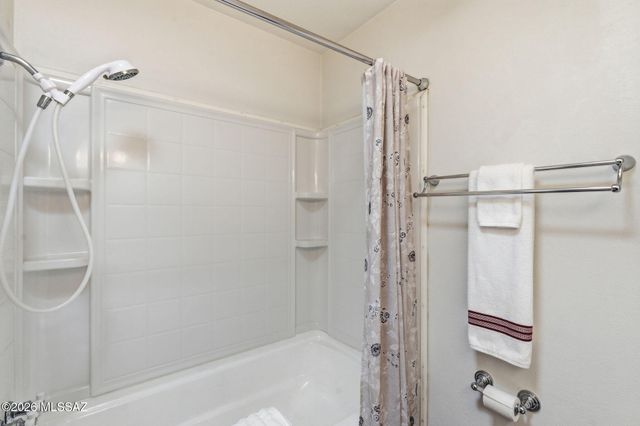 651 E Camino Lujosa, Tucson, AZ 85704
