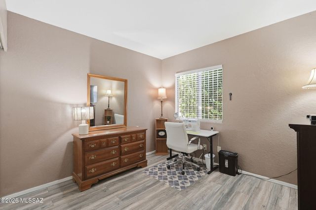 651 E Camino Lujosa, Tucson, AZ 85704