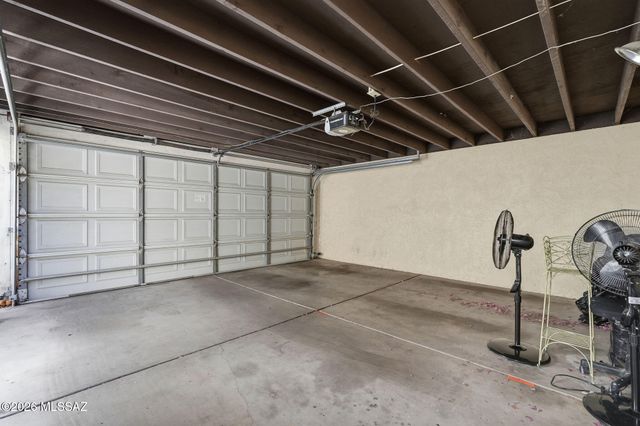 651 E Camino Lujosa, Tucson, AZ 85704