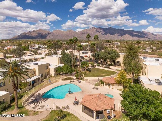 651 E Camino Lujosa, Tucson, AZ 85704