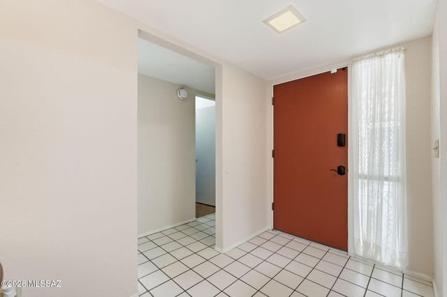 651 E Camino Lujosa, Tucson, AZ 85704