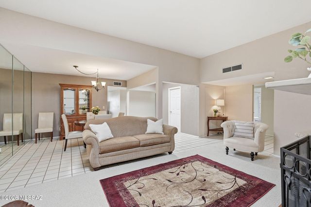 651 E Camino Lujosa, Tucson, AZ 85704