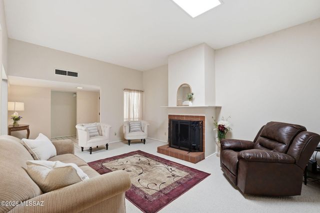 651 E Camino Lujosa, Tucson, AZ 85704