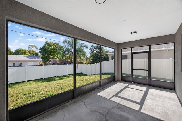 8995 70TH WAY N, Pinellas Park, FL 33782