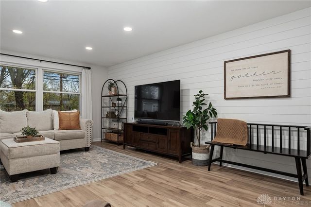 5112 Sugar Maple Drive, Dayton, OH 45440