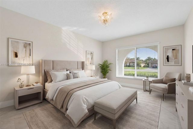 8695 SW 51st Pl, Cooper City, FL 33328