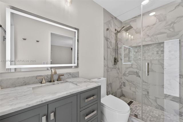 8695 SW 51st Pl, Cooper City, FL 33328