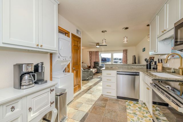 1655 Cedar Crest Loop E7, Possum Kingdom Lake, TX 76449