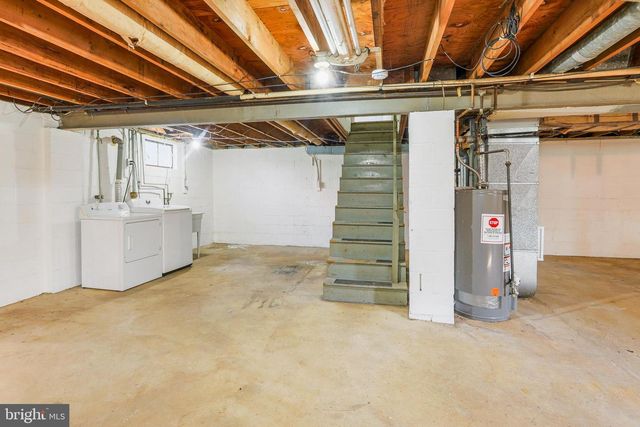 1909 WINDERMERE AVE, Wilmington, DE 19804