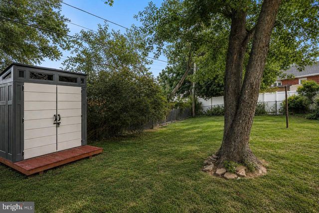 1909 WINDERMERE AVE, Wilmington, DE 19804