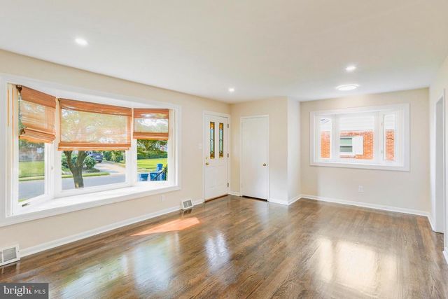 1909 WINDERMERE AVE, Wilmington, DE 19804