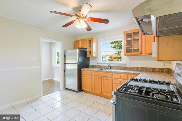 1909 WINDERMERE AVE, Wilmington, DE 19804
