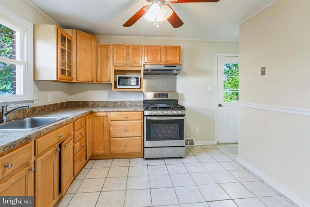 1909 WINDERMERE AVE, Wilmington, DE 19804