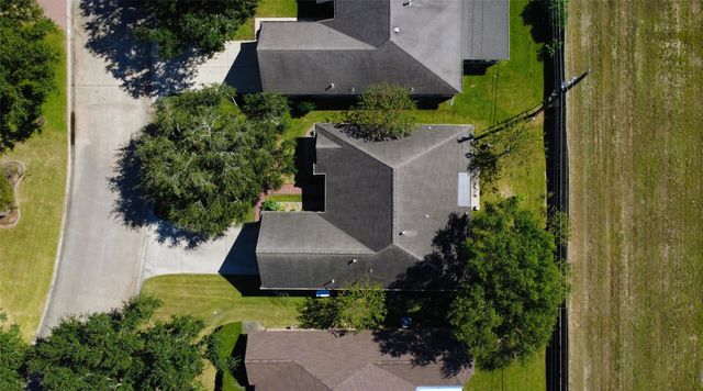 2614 S Peach Hollow Circle, Pearland, TX 77584