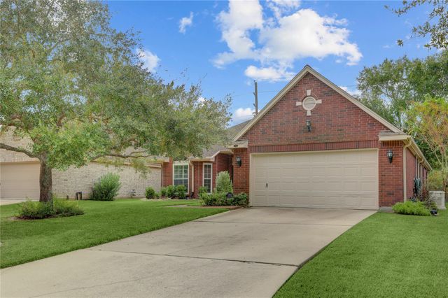 2614 S Peach Hollow Circle, Pearland, TX 77584