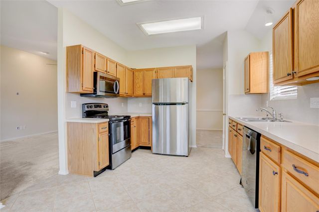 2614 S Peach Hollow Circle, Pearland, TX 77584