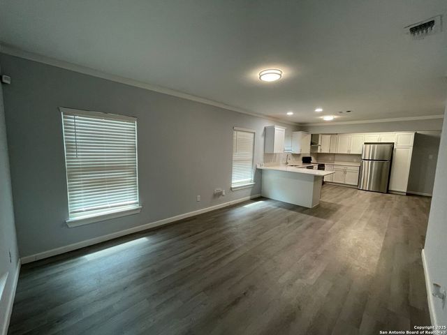 2367 Burnet, San Antonio, TX 78202