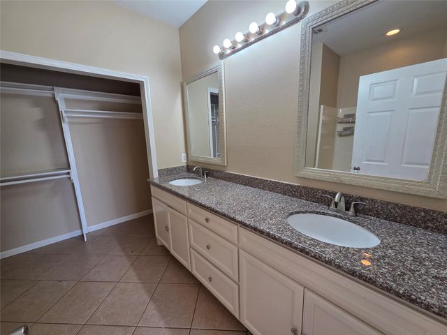 928 Runneburg Road, Crosby, TX 77532