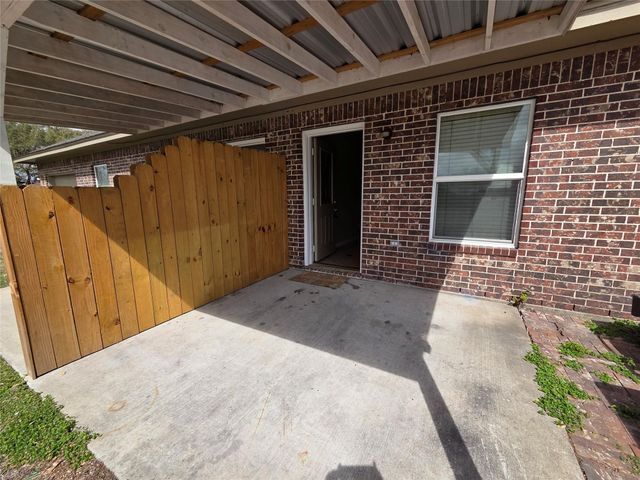 928 Runneburg Road, Crosby, TX 77532