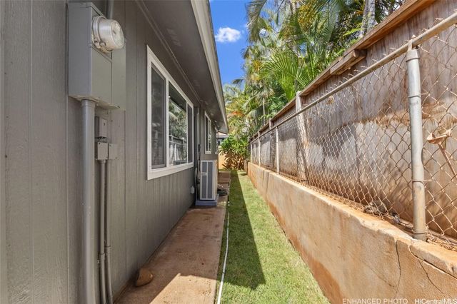 84-564 Manuku Street, Waianae, HI 96792