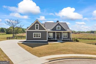 225 Wicklow Court, Hoschton, GA 30548