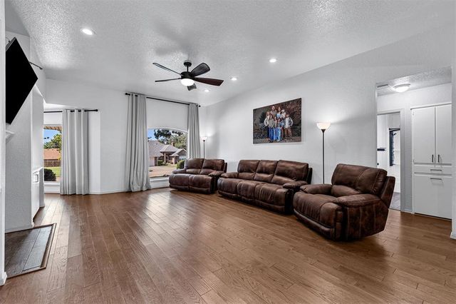 1310 Choctaw Trail, Blanchard, OK 73010
