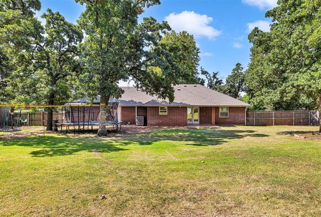 1310 Choctaw Trail, Blanchard, OK 73010