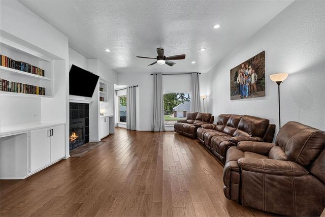 1310 Choctaw Trail, Blanchard, OK 73010