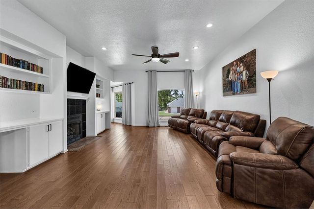 1310 Choctaw Trail, Blanchard, OK 73010
