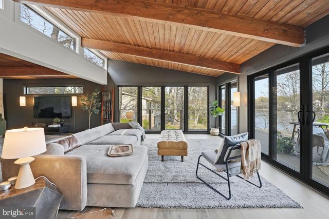 11216 S SHORE RD, Reston, VA 20190