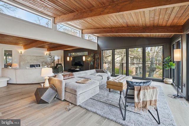 11216 S SHORE RD, Reston, VA 20190