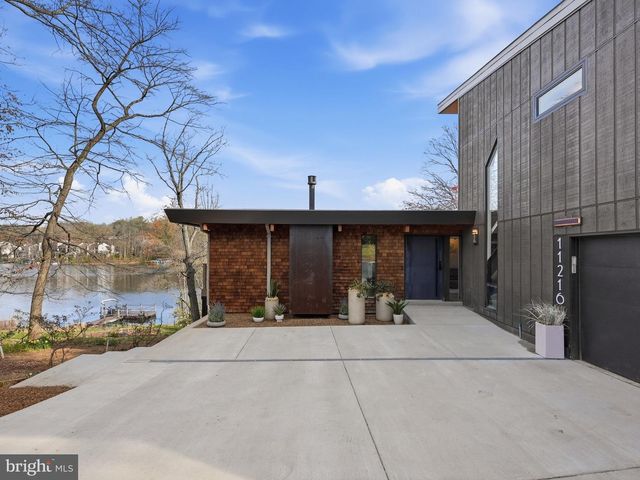 11216 S SHORE RD, Reston, VA 20190
