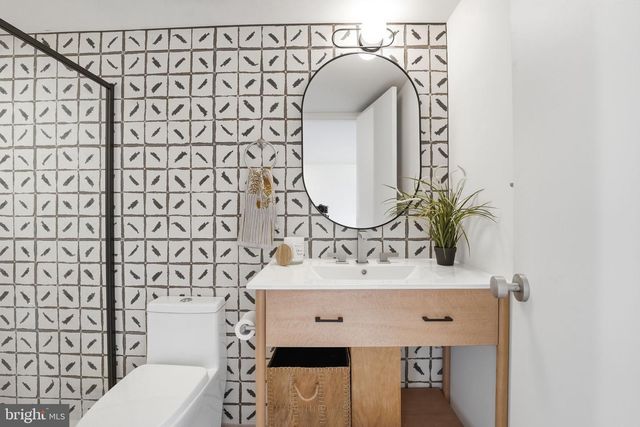 11216 S SHORE RD, Reston, VA 20190