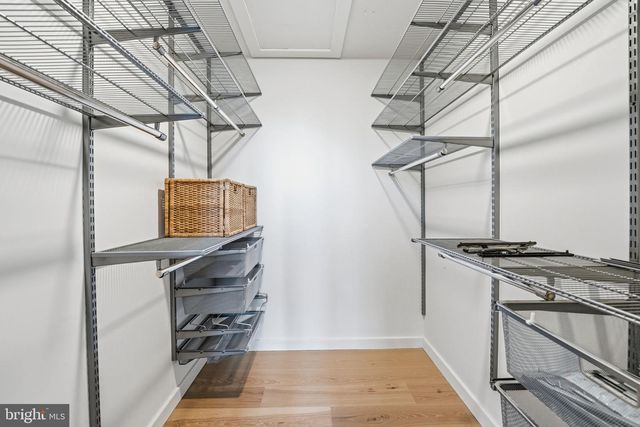 11216 S SHORE RD, Reston, VA 20190